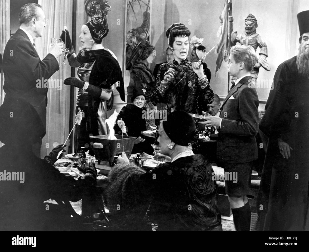 AUNTIE MAME, Rosalind Russell, Jan Handzlik, 1958 Stock Photo - Alamy