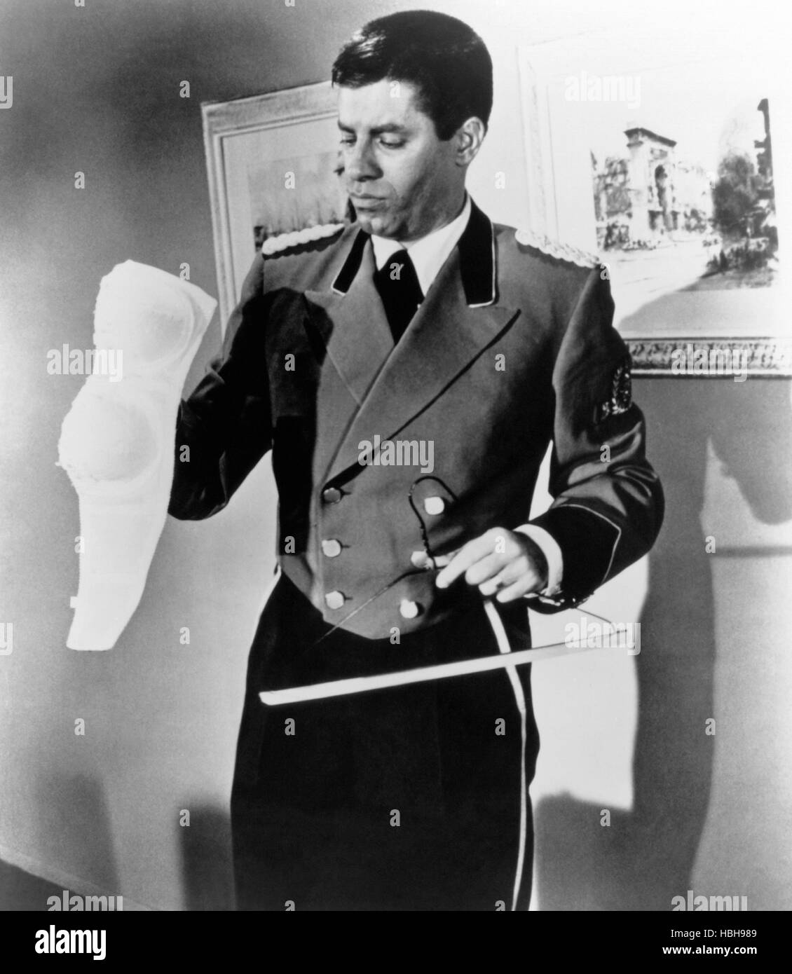 THE BELLBOY, Jerry Lewis, 1960 Stock Photo Alamy