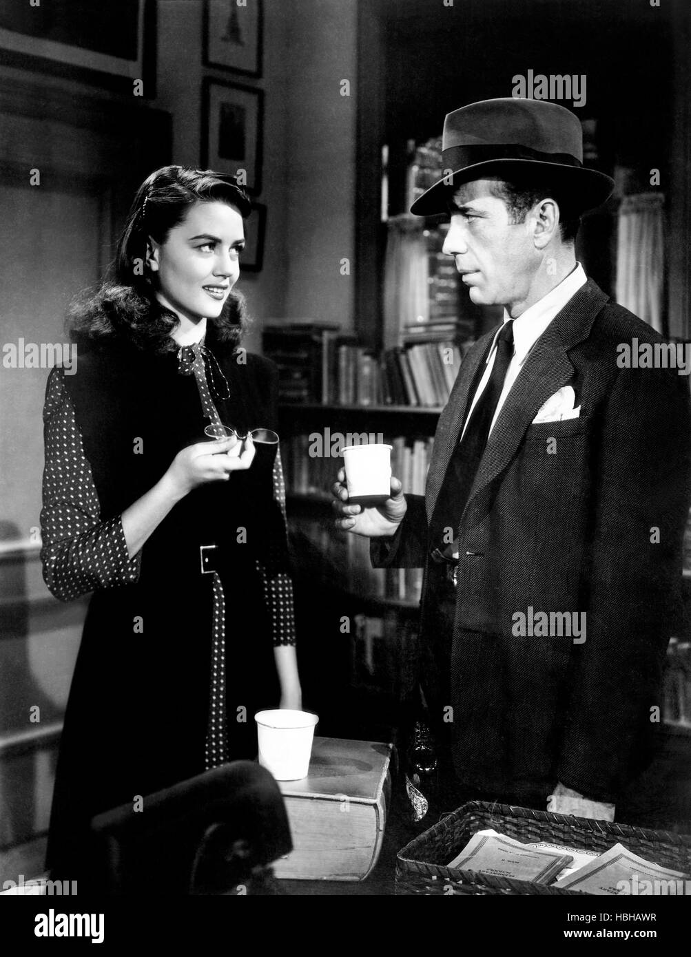 THE BIG SLEEP, from left, Dorothy Malone, Humphrey Bogart, 1946 Stock ...