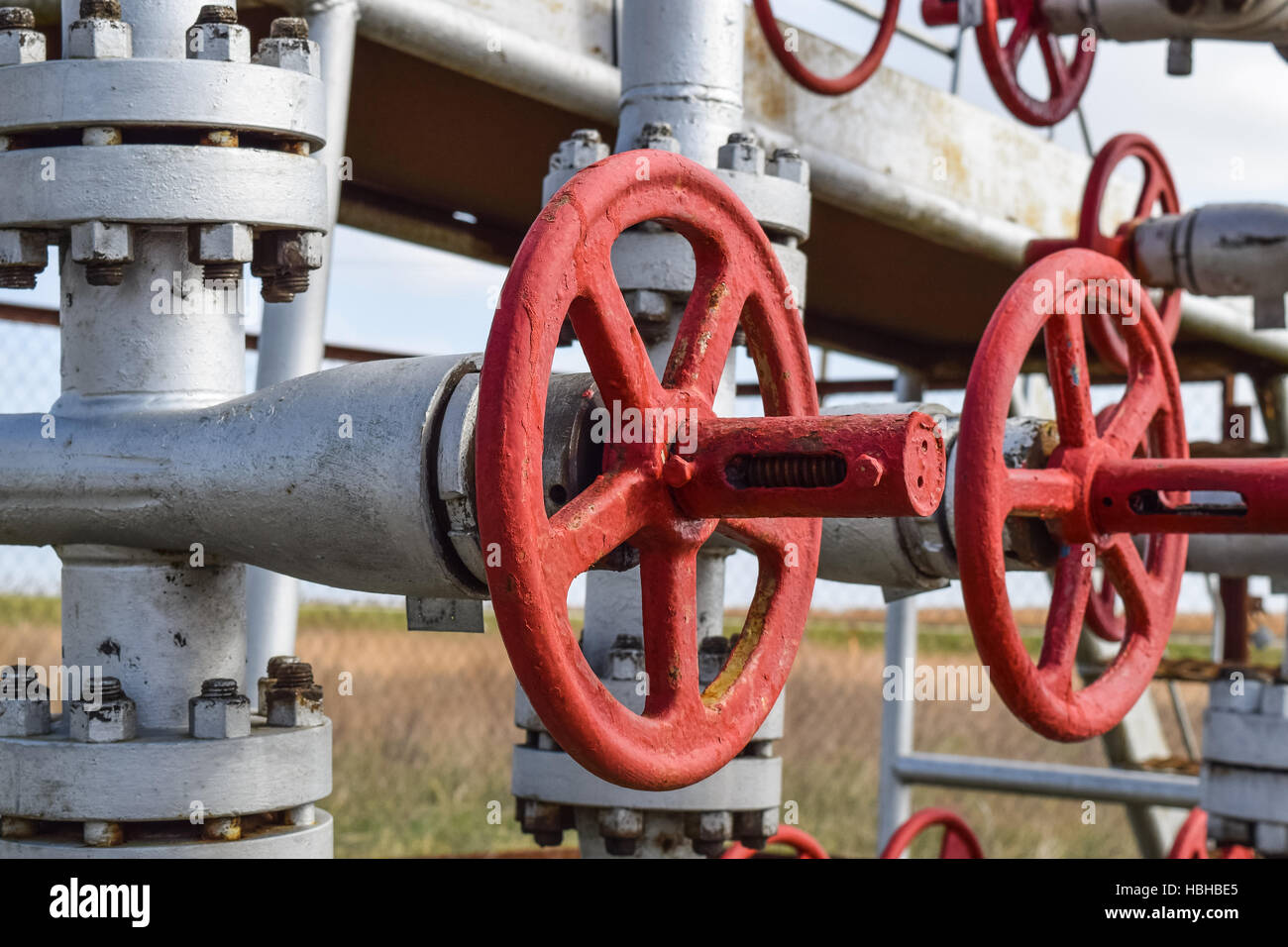 Shutoff valve valve with manual drive. Red steering wheel lock gate