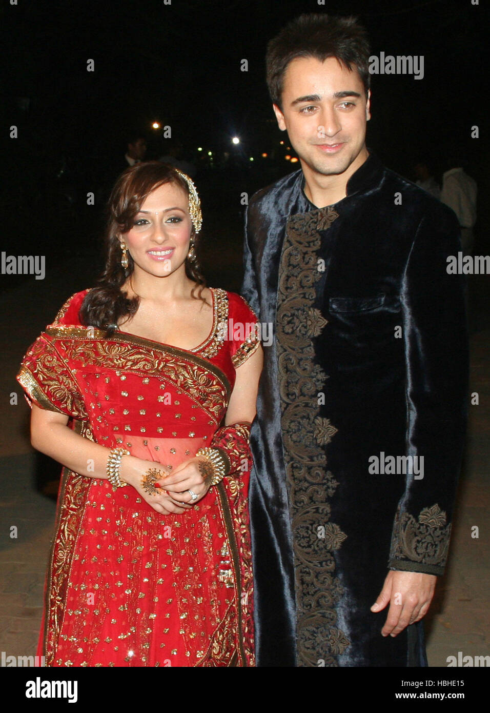 Bollywood Actor Imran Khan And Avantika Malik Pose Photographer Weddingws Solemnised Farm House