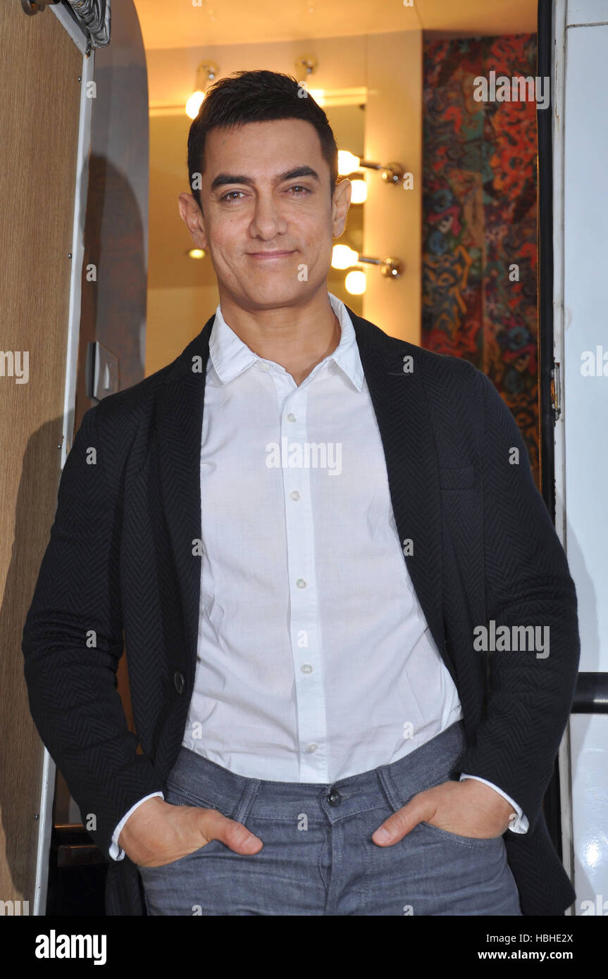 Bollywood Actor Aamir Khan Promotion Upcoming Film Talaash Sets Television Show Mumbai Stock Photo Alamy