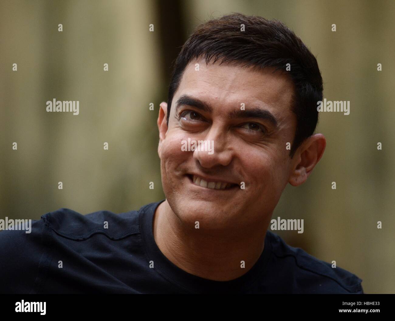 Bollywood Actor Aamir Khan Interacts Media Success Recent Film Talaash During The Press Conference In Mumbai India Stock Photo Alamy