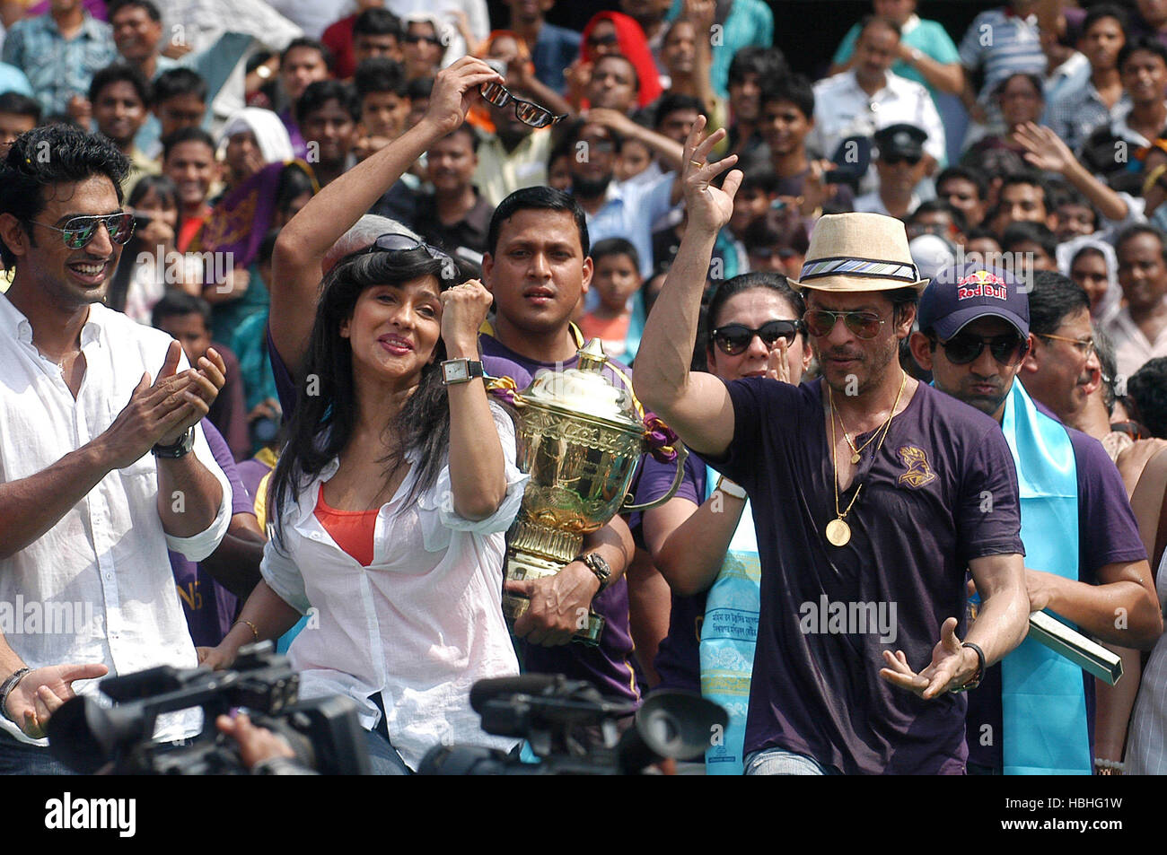 Rituparna Sengupta, Indian actress, dancing celebrating Kolkata Knight Riders team victory owner Shah Rukh Khan grand victory parade Calcutta Kolkata West Bengal India Asia Stock Photo