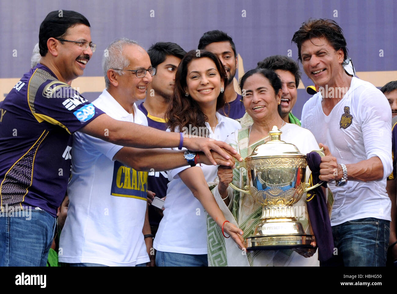 Mamata Banerjee, Shah Rukh Khan, Juhi Chawla, Jay Mehta and Kolkata Knight Riders team members with winners trophy Calcutta Kolkata India Stock Photo