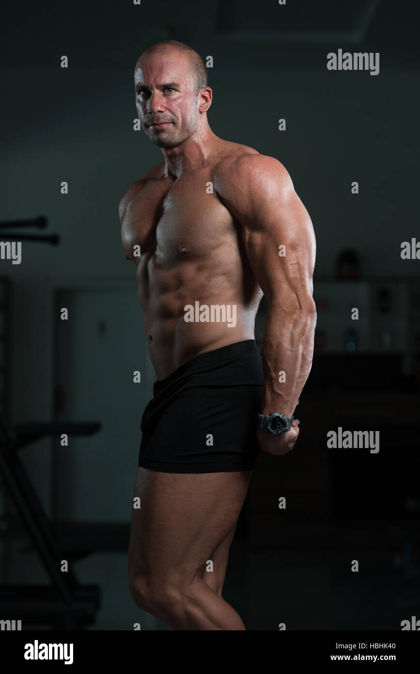 How to Become a Male Fitness Model Over 40: Pro Tips