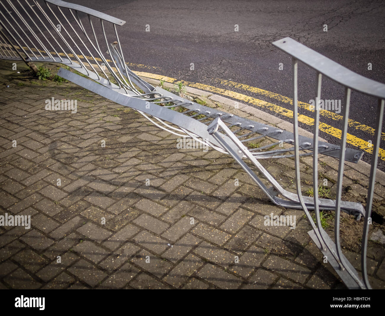 Steel Crash Barrier Stock Photos & Steel Crash Barrier Stock Images Alamy