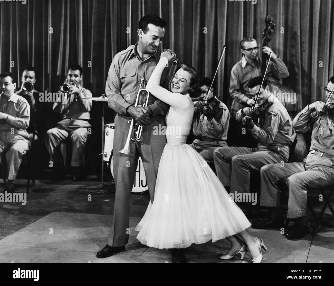 BEST FOOT FORWARD, front from left Harry James, June Allyson, 1943