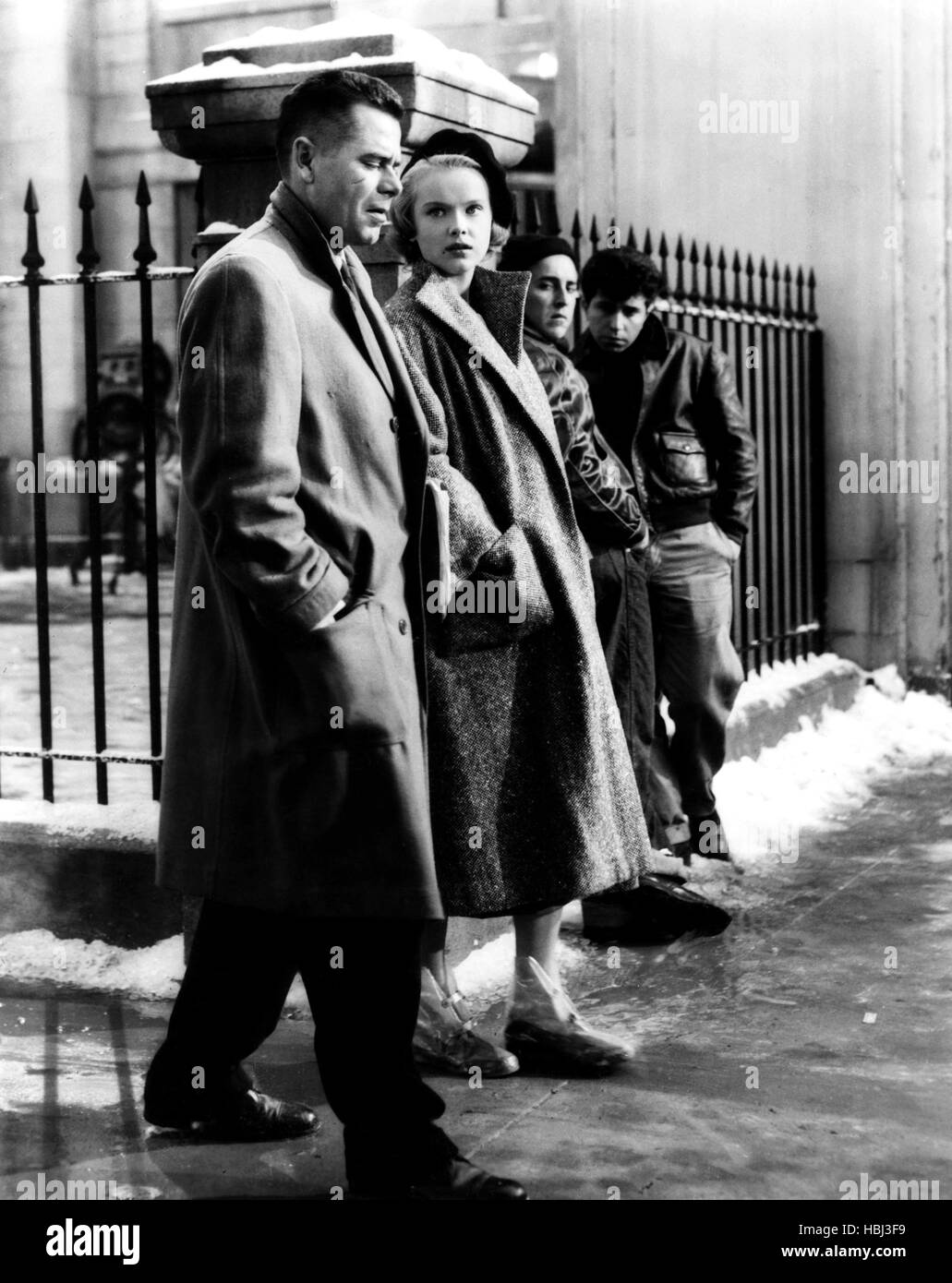 BLACKBOARD JUNGLE, from left, Glenn Ford, Anne Francis, Paul Mazursky