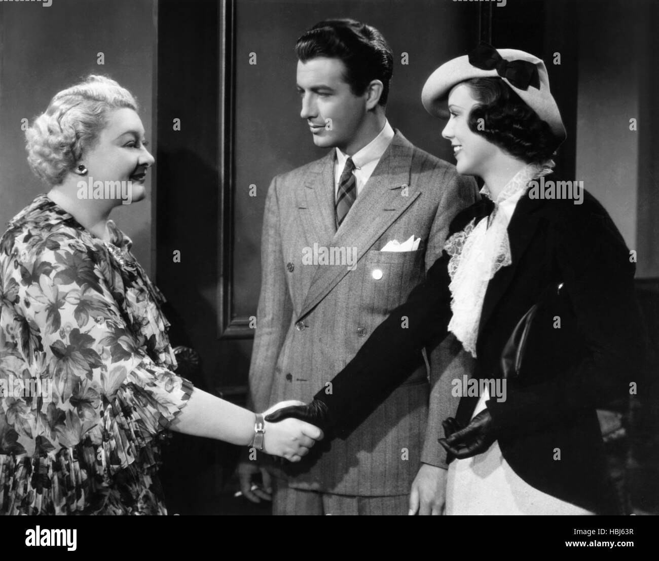 BROADWAY MELODY OF 1938, from left, Sophie Tucker, Robert Taylor ...