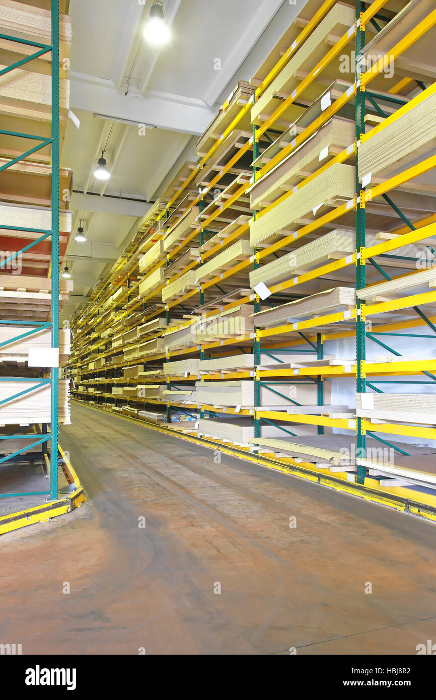 Timber shelf hi-res stock photography and images - Alamy