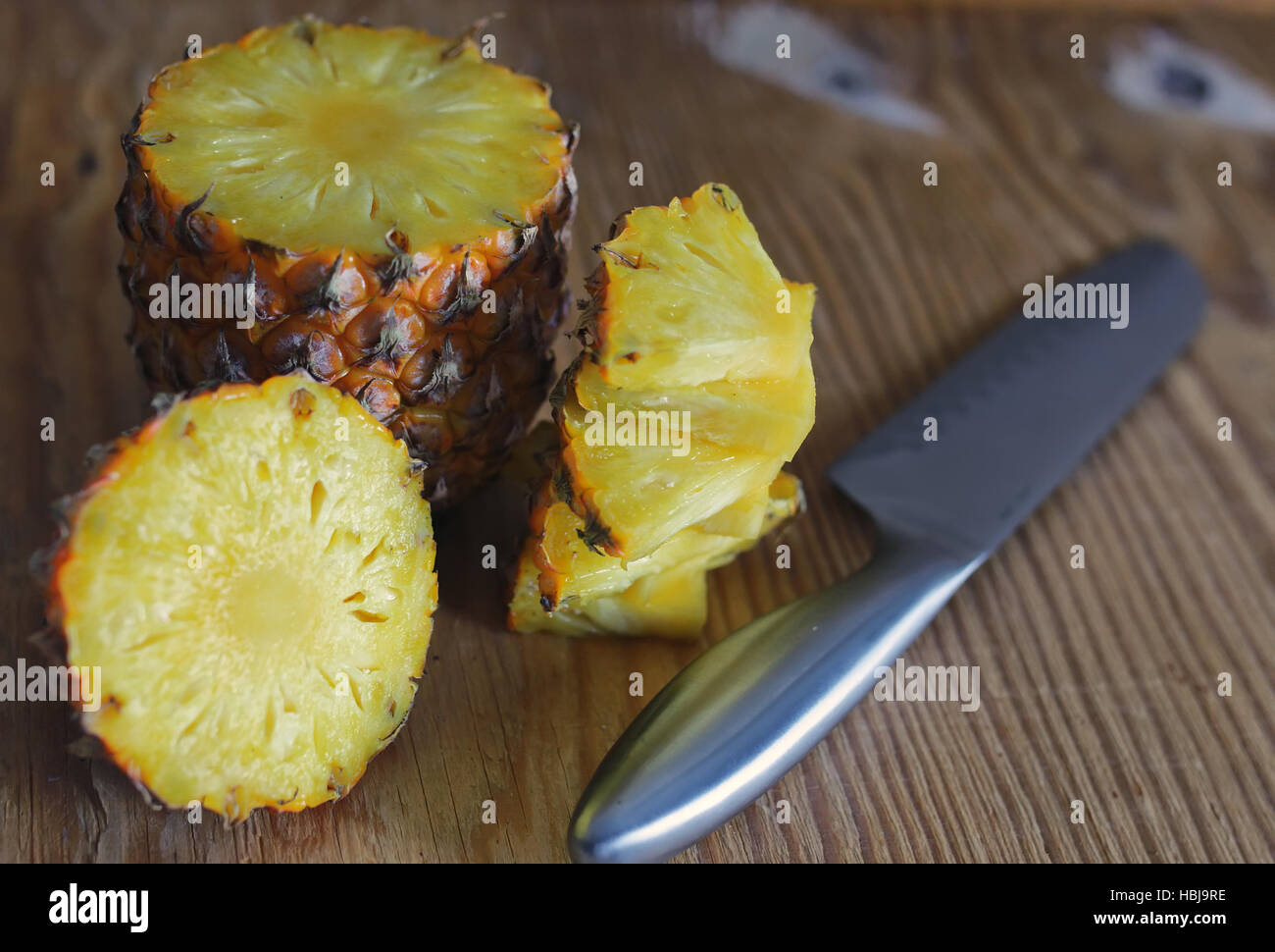 slices pineapple cut knife Stock Photo Alamy