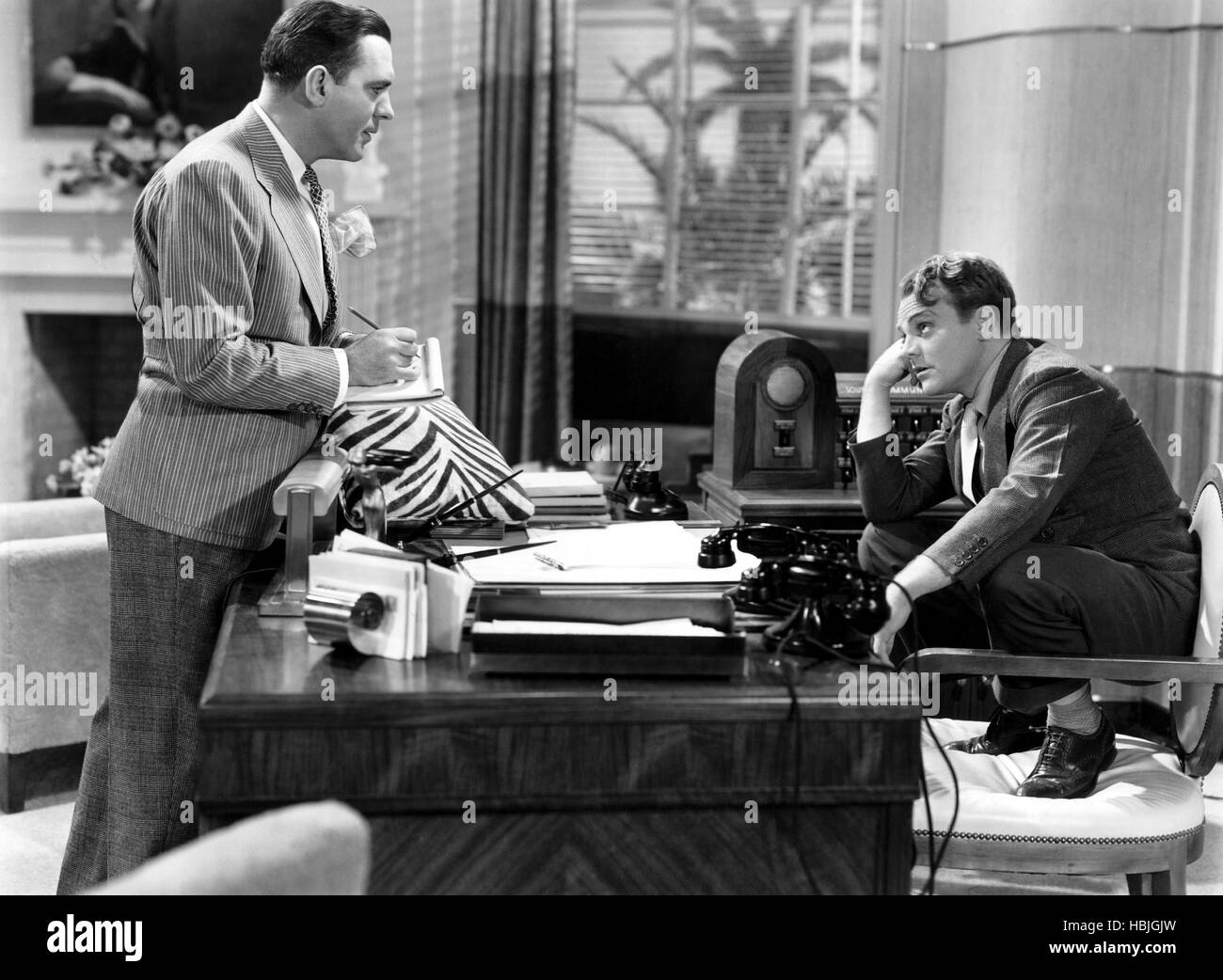 BOY MEETS GIRL, Pat O'Brien, James Cagney, 1938 Stock Photo Alamy