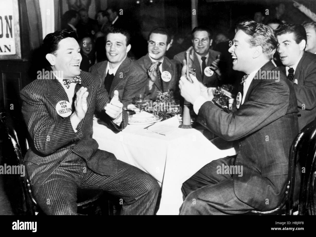 BODY AND SOUL, seated left John Garfield, 1947 Stock Photo Alamy