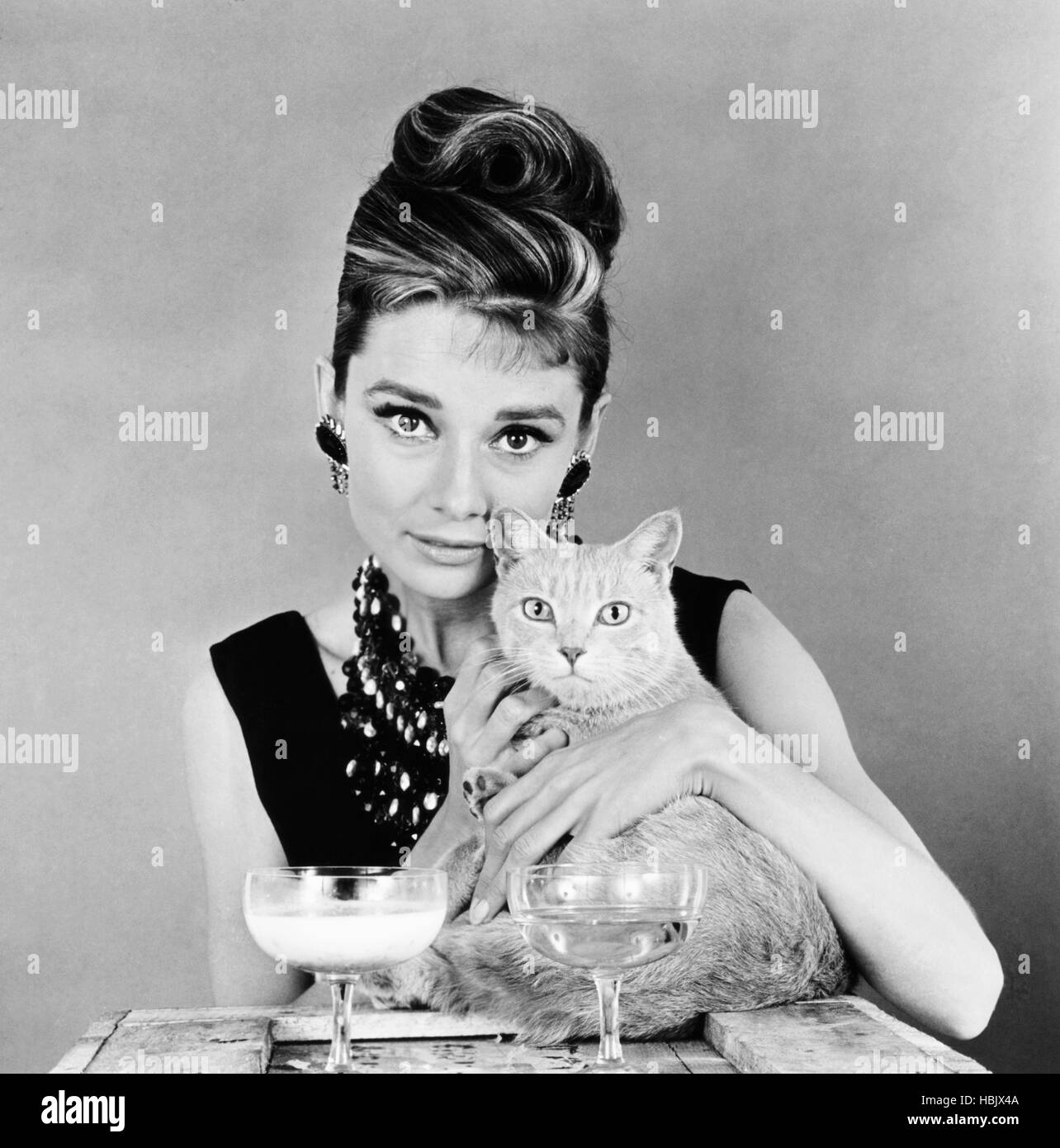 BREAKFAST AT TIFFANY'S, Audrey Hepburn, 1961 Stock Photo Alamy