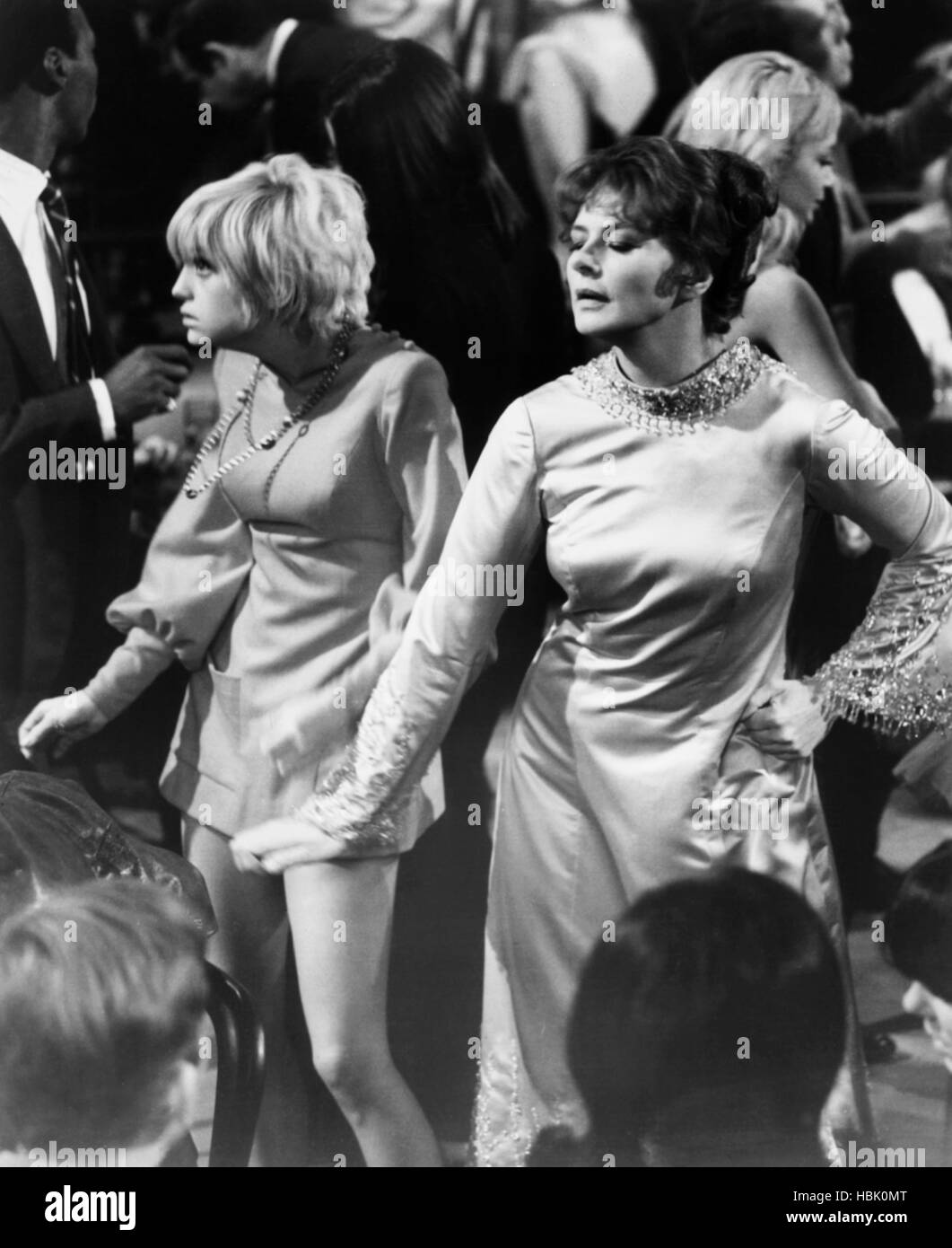 CACTUS FLOWER, from left, Goldie Hawn, Ingrid Bergman, 1969 Stock Photo