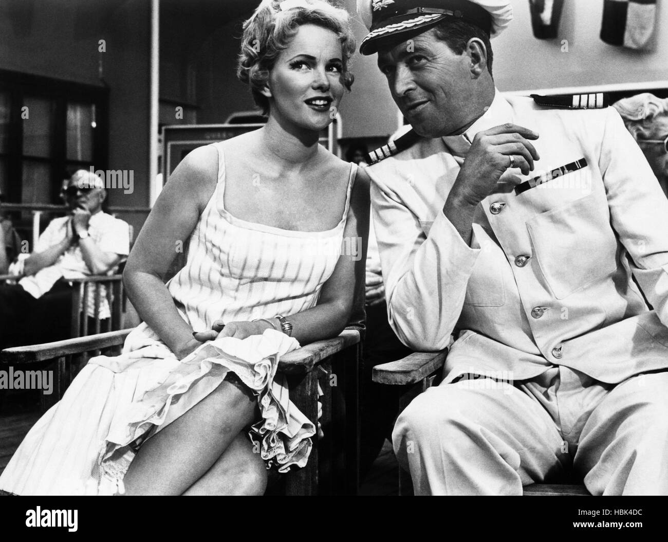 THE CAPTAIN'S TABLE, Peggy Cummins, John Gregson, 1959 Stock Photo - Alamy