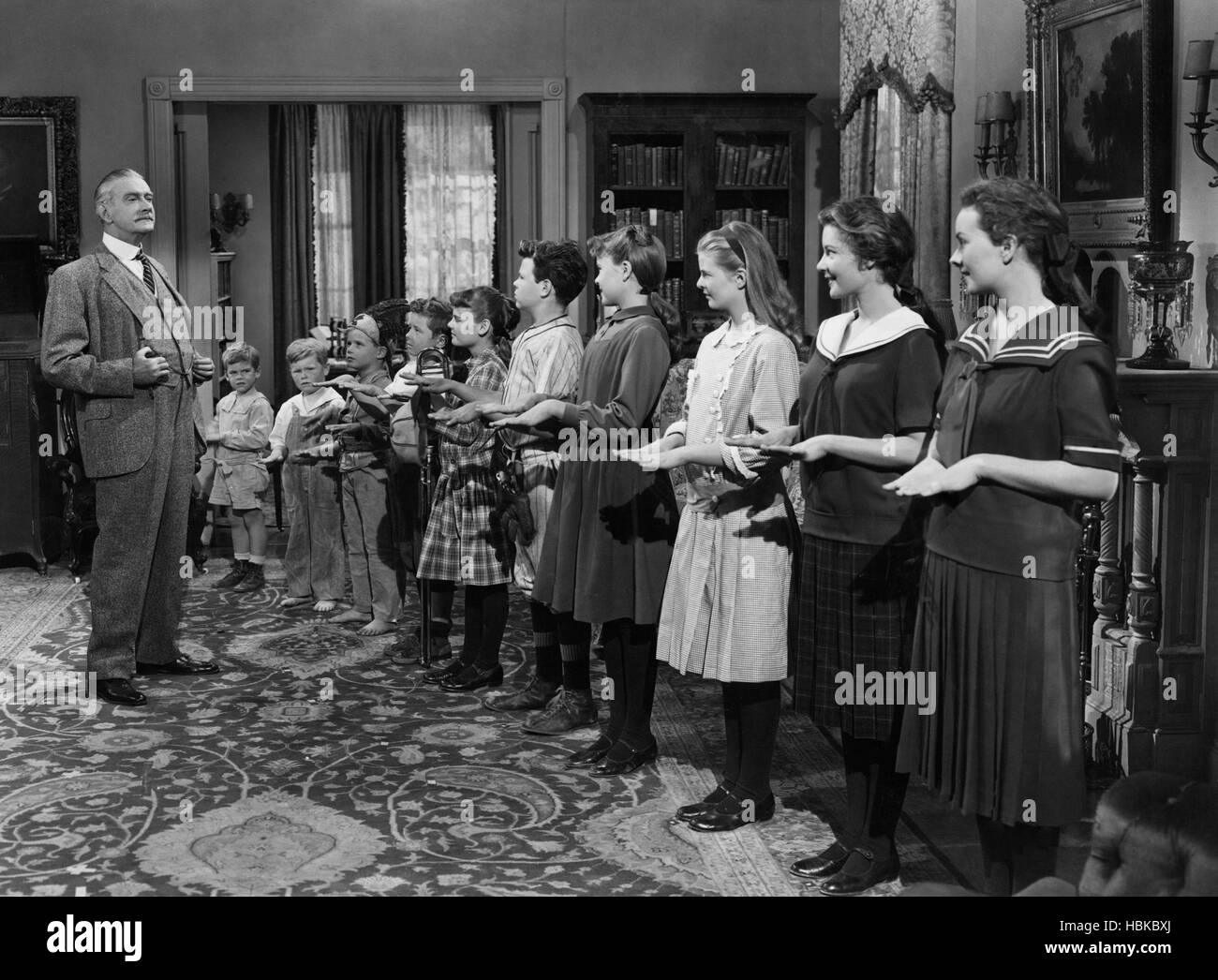CHEAPER BY THE DOZEN, Clifton Webb, Jeanne Crain (far right), 1950, TM