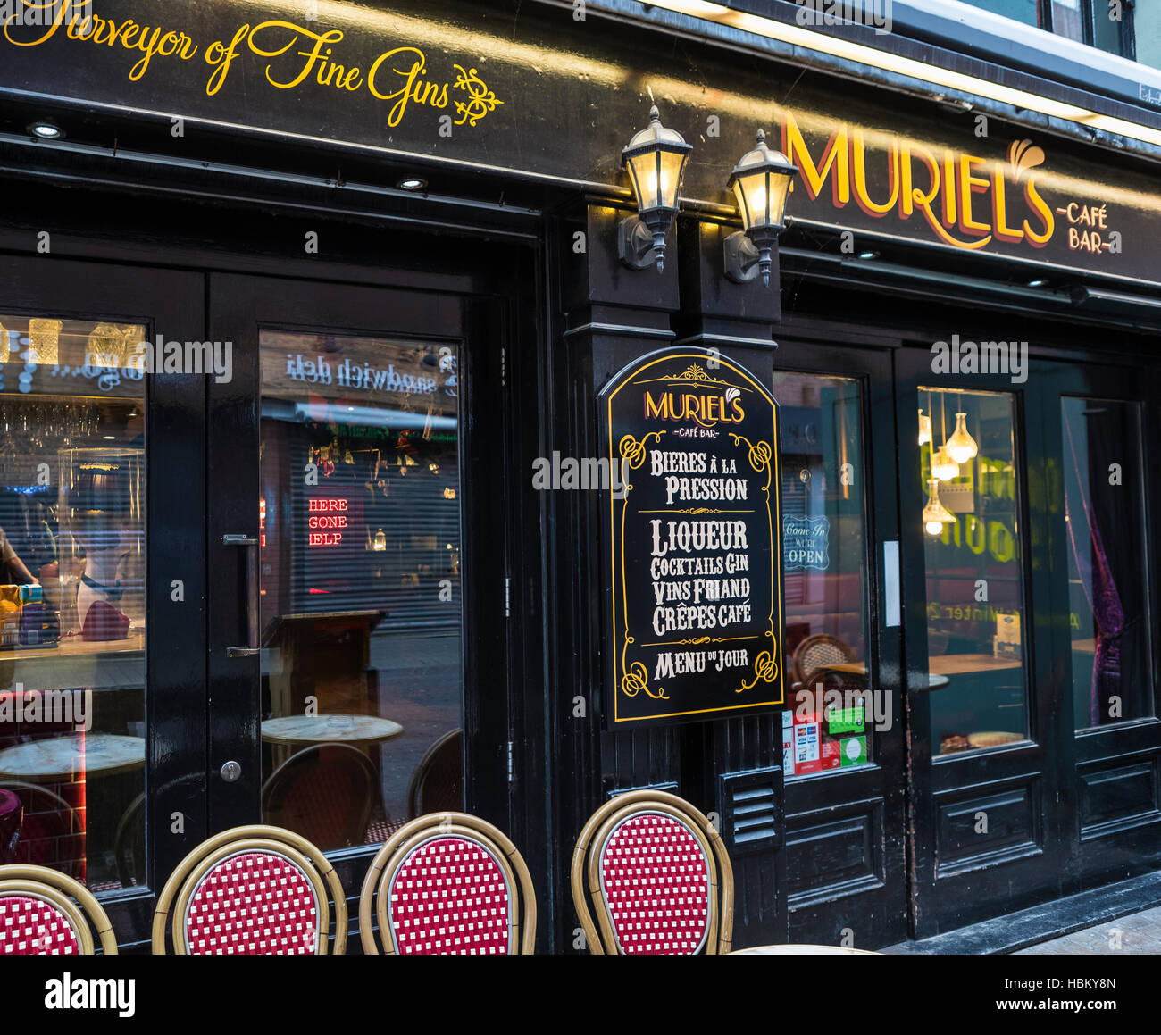 Muriel's Bar, Belfast, Northern Ireland Stock Photo Alamy