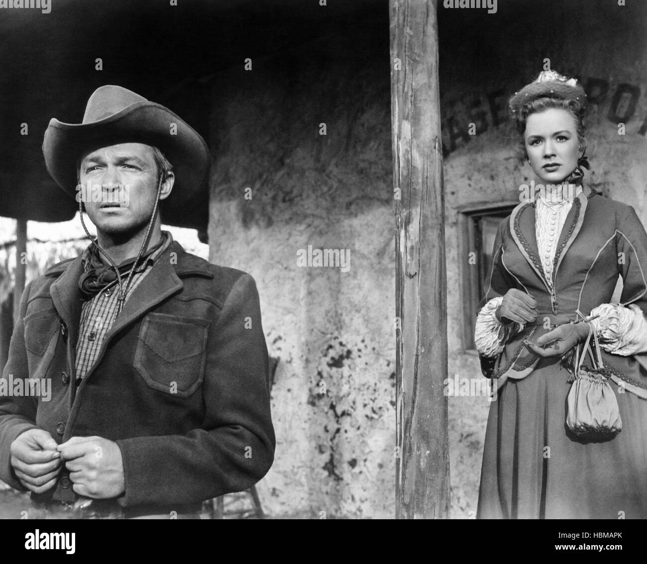 DAWN AT SOCORRO, from left: Alex Nichol, Piper Laurie, 1954 Stock Photo ...