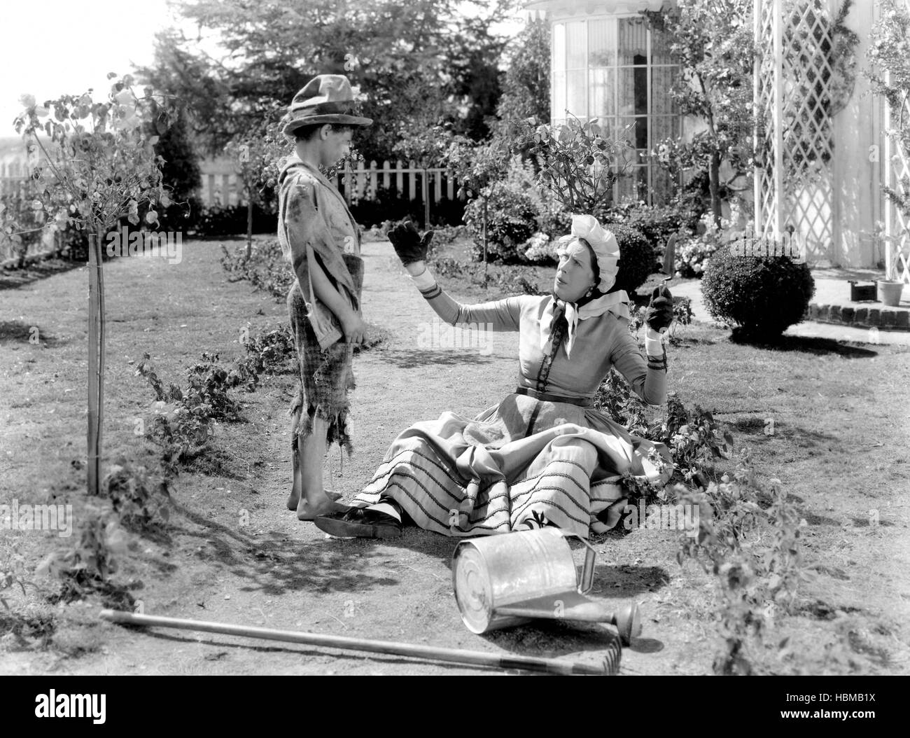 Gardening 1930s hi-res stock photography and images - Alamy