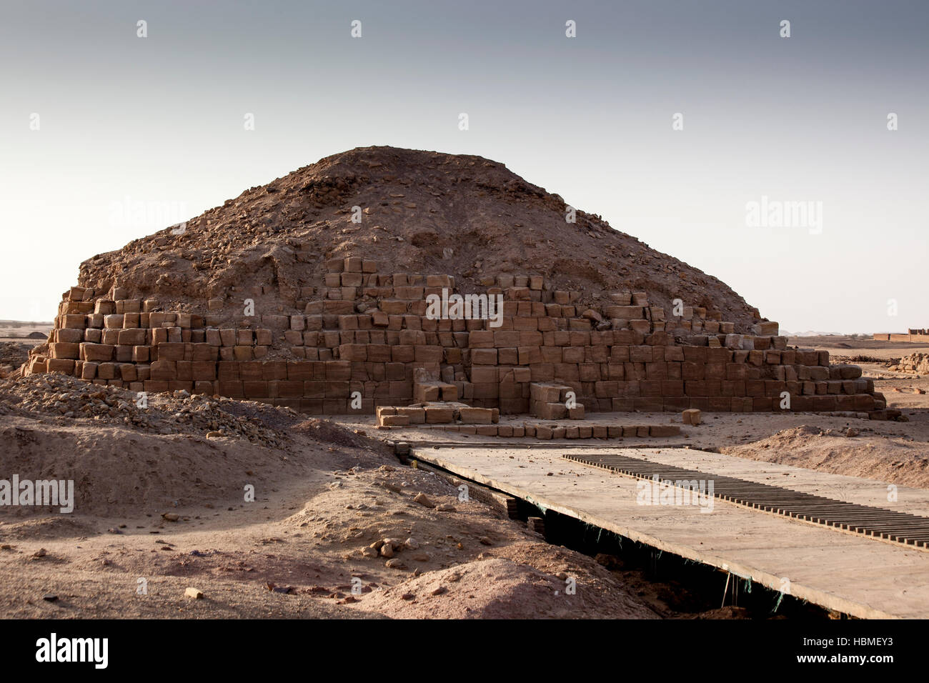 El Kurra, Necropolis of ancient capital of Napata, Sudan, Africa Stock ...
