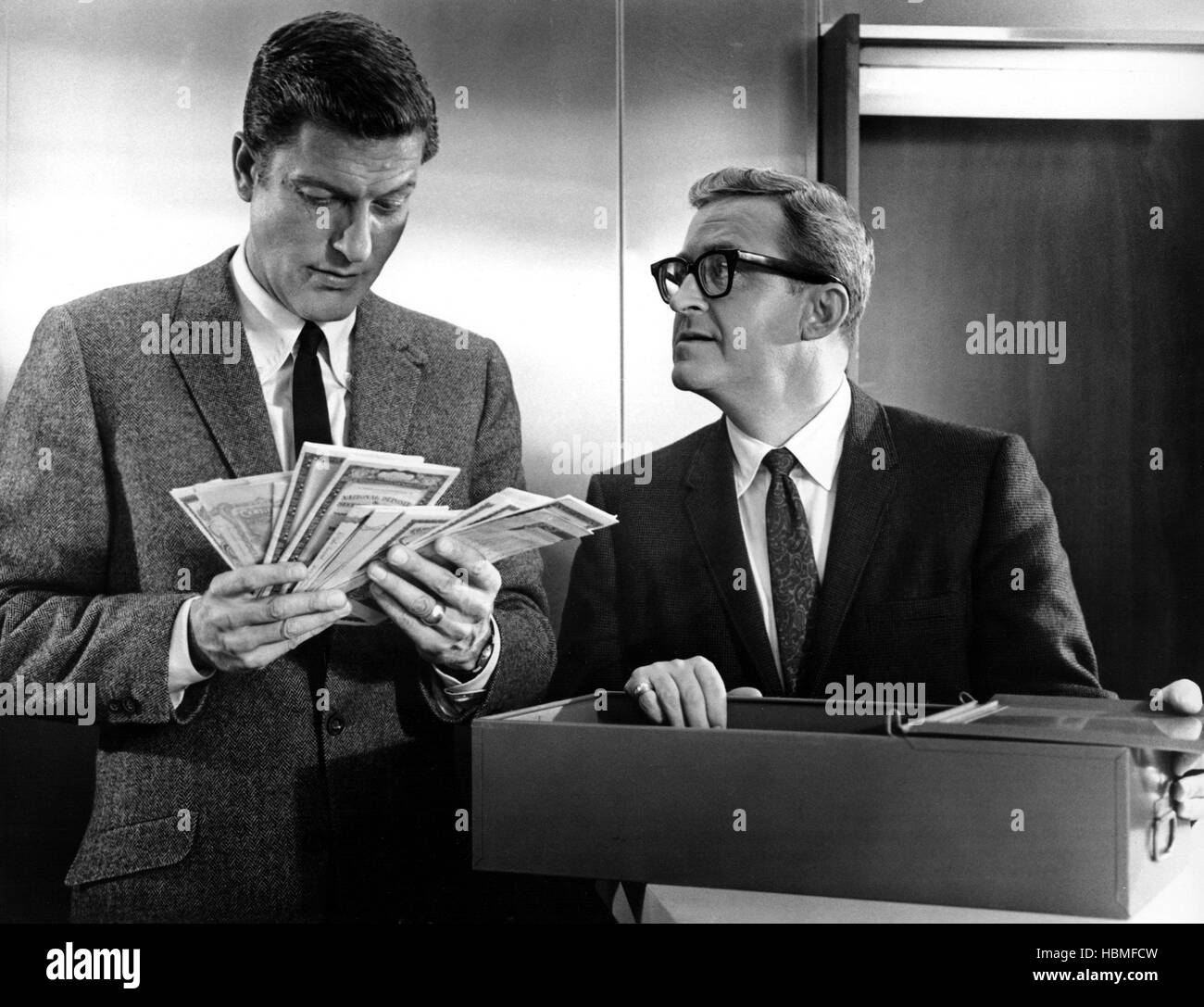 DIVORCE AMERICAN STYLE, Dick Van Dyke, Joe Flynn, 1967 Stock Photo - Alamy