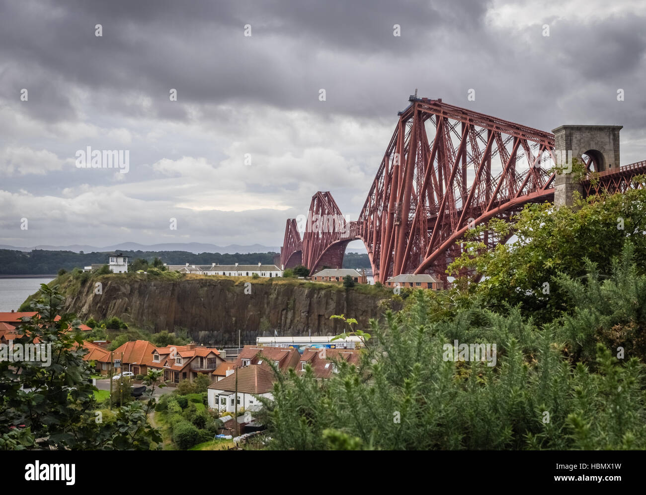 Homes under the Forth Rail Bridge Stock Photo Alamy