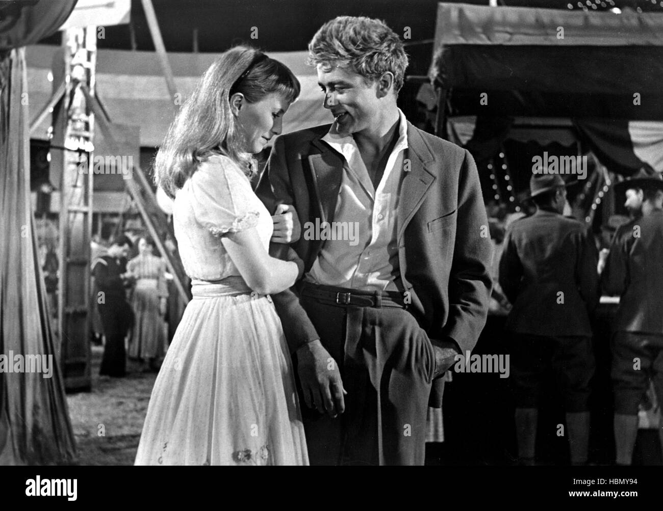 EAST OF EDEN, Julie Harris, James Dean, 1955 Stock Photo - Alamy