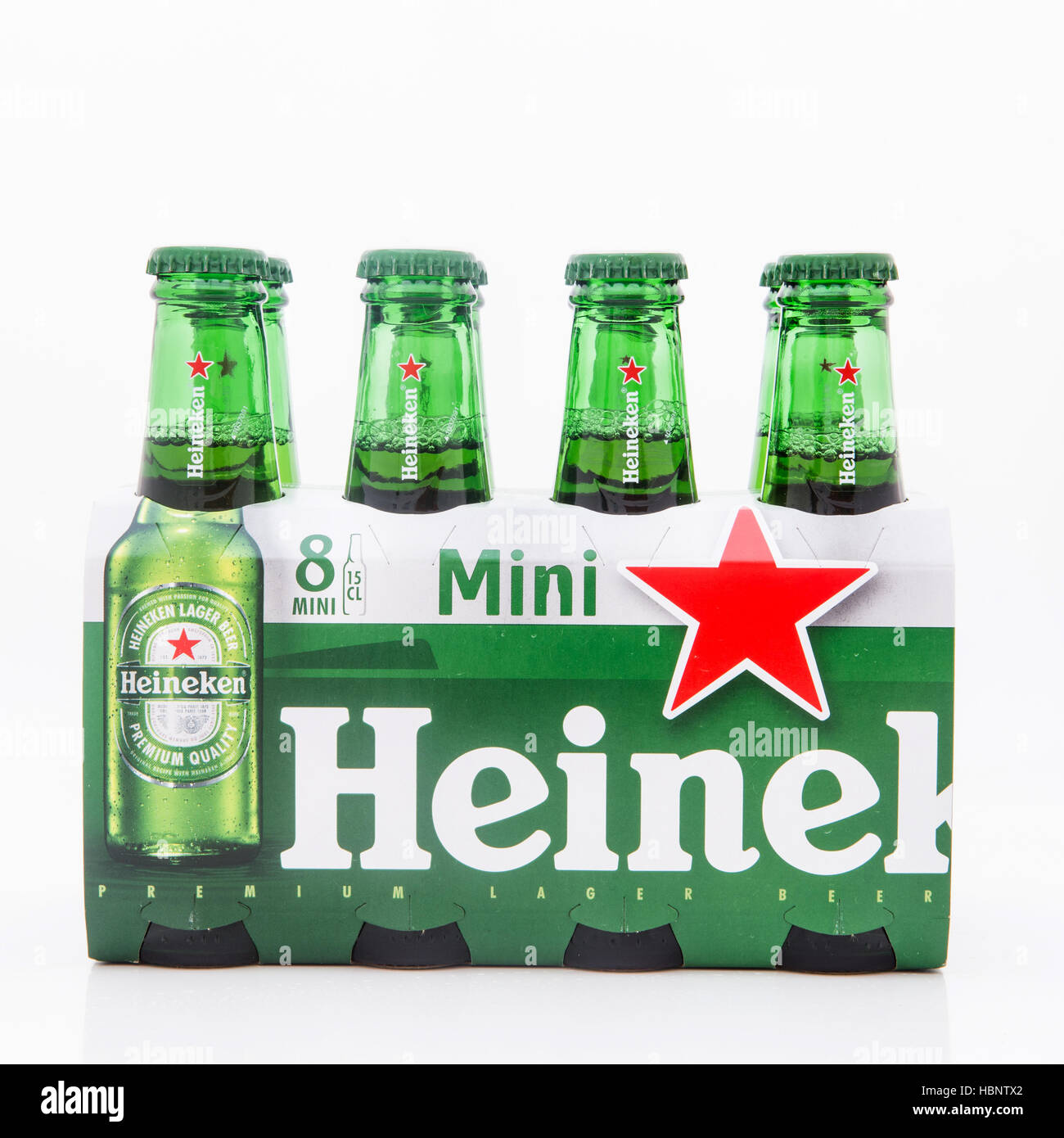 Heineken beer bottles hi-res stock photography and images - Alamy