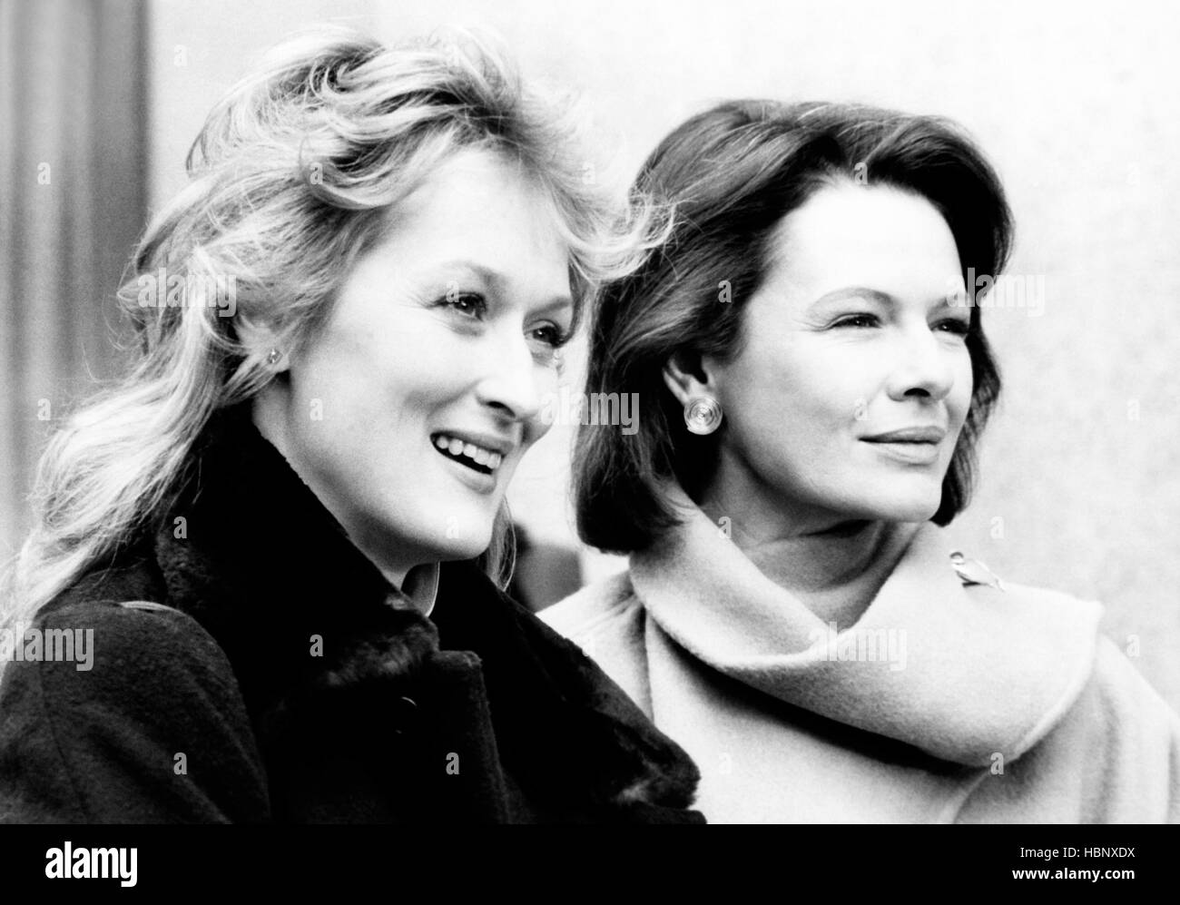 falling-in-love-from-left-meryl-streep-dianne-wiest-1984