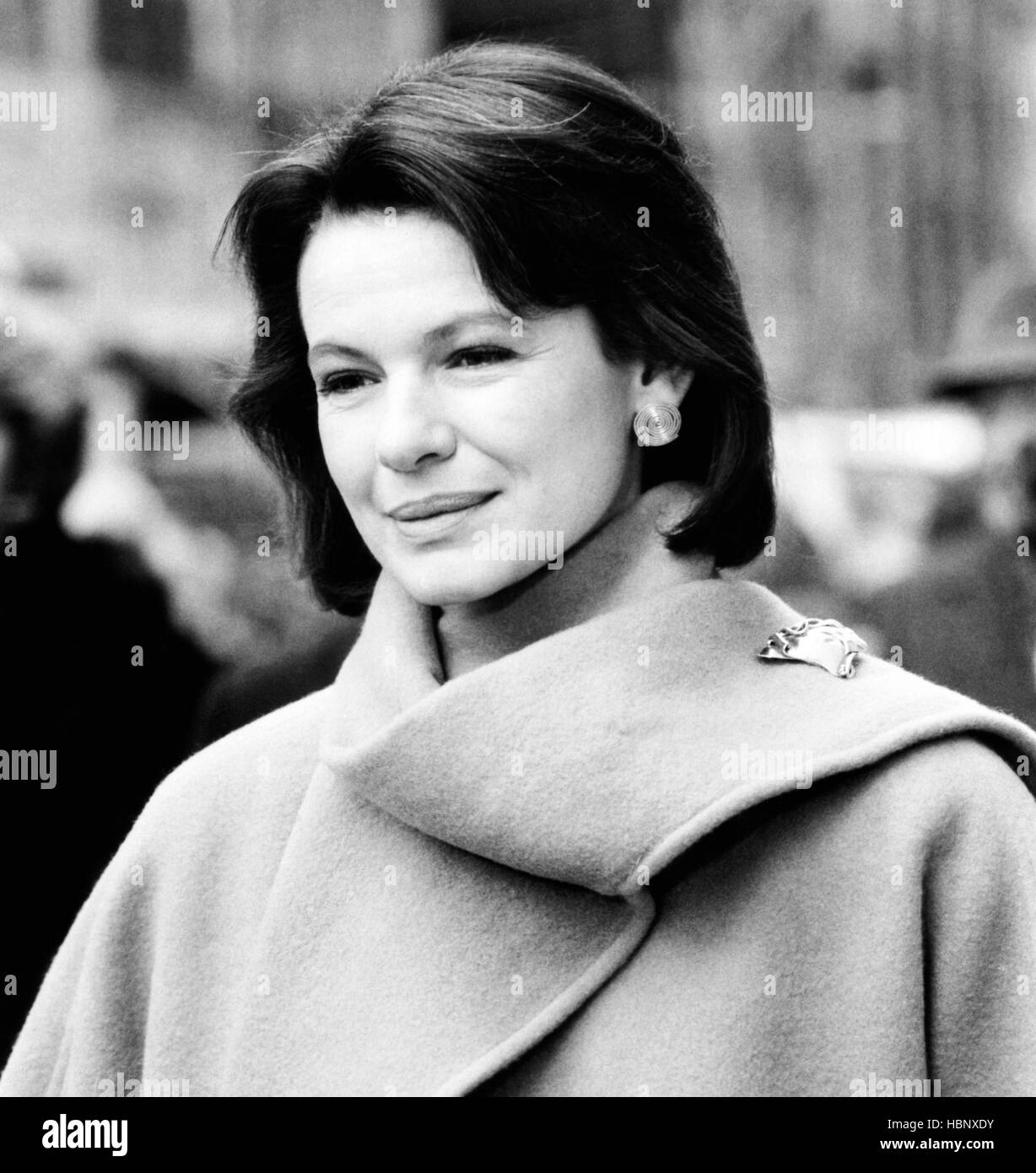 falling-in-love-dianne-wiest-1984-paramount-courtesy-everett