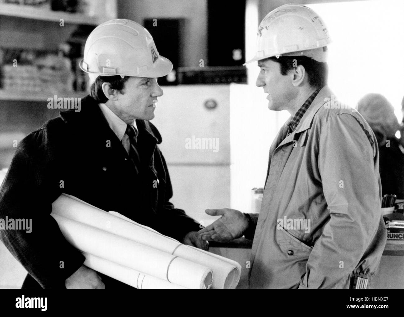 FALLING IN LOVE, from left, Harvey Keitel, Robert De Niro, 1984