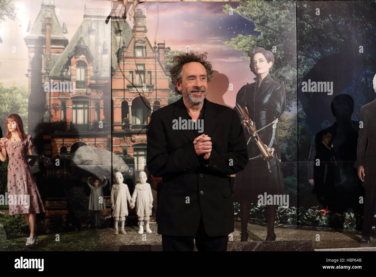 Rome, Italy. 06th Dec, 2016. Photocall with the American director Tim Burton, in Rome for the presentation of his film 'Miss Peregrine - La Casa dei ragazzi speciali'. Credit:  Matteo Nardone/Pacific Press/Alamy Live News Stock Photo