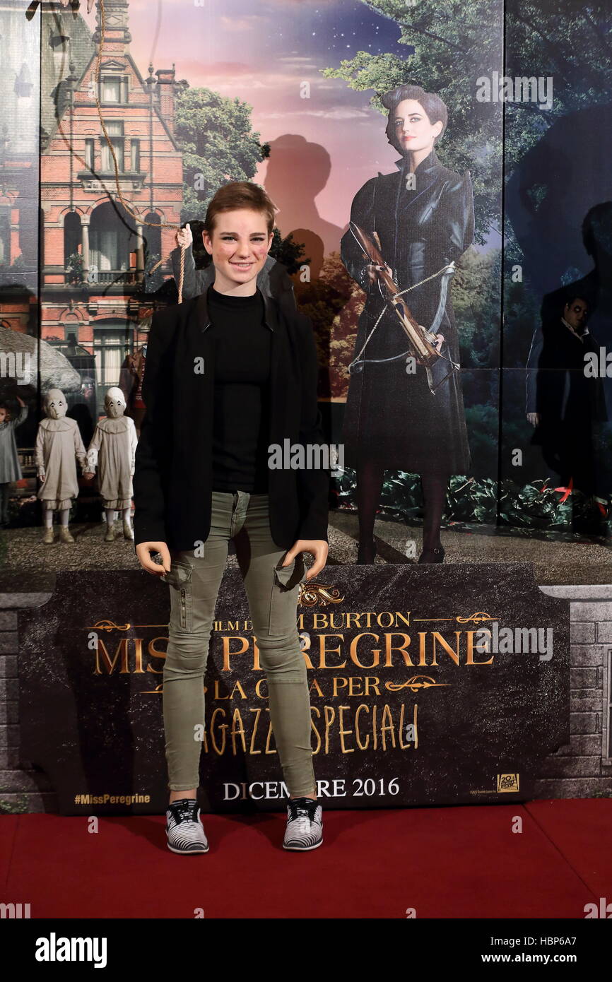 Rome Italy 06th Dec 16 Italian Fencer Beatrice Vio Called Bebe During Photocall In Rome For The Presentation Of The Film Miss Peregrine La Casa Dei Ragazzi Speciali Credit Matteo Nardone Pacific