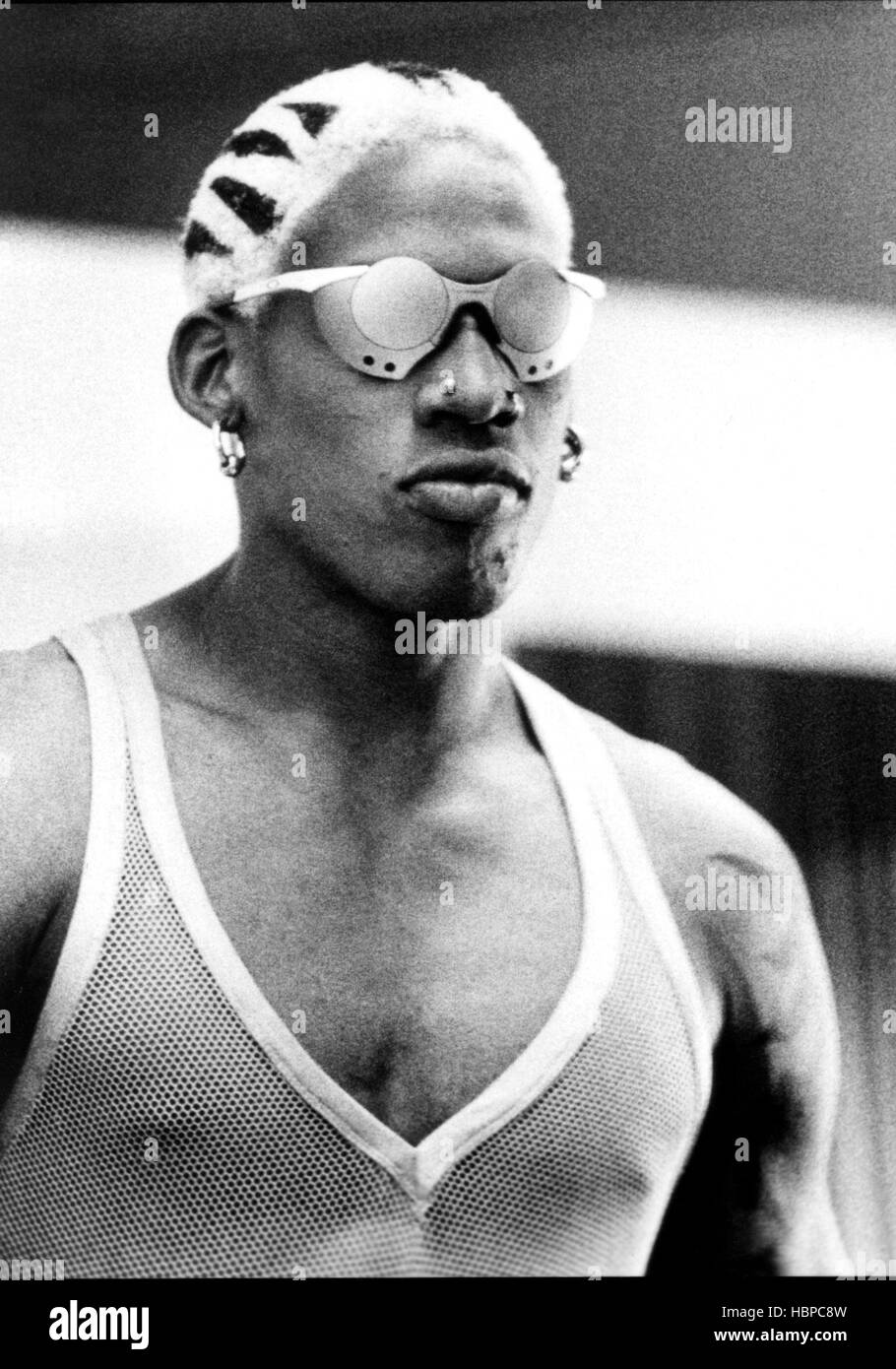 DOUBLE TEAM, Dennis Rodman, 1997, ©Columbia/courtesy Everett Collection