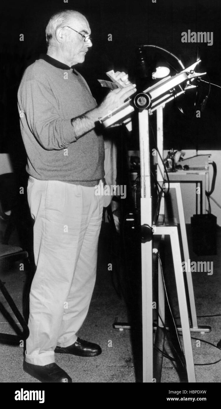 DRAGONHEART, Sean Connery, recording the voice of the dragon, 1996