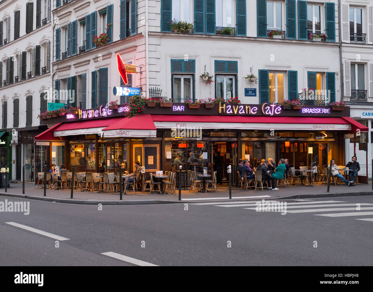 Typical cafe scene in paris hi-res stock photography and images - Alamy