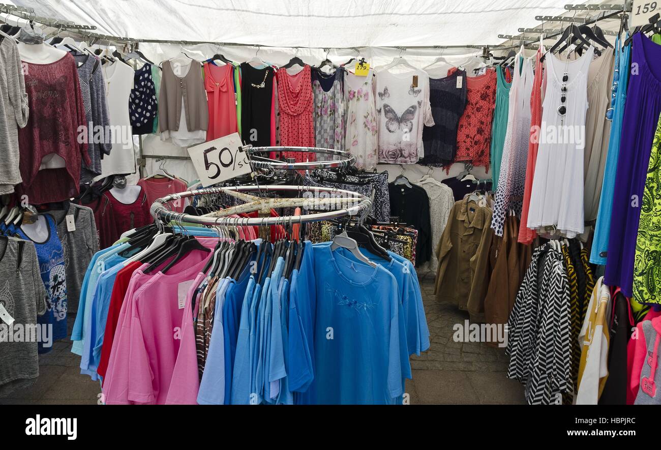 Clothes Market Stall Hi res Stock Photography And Images Alamy