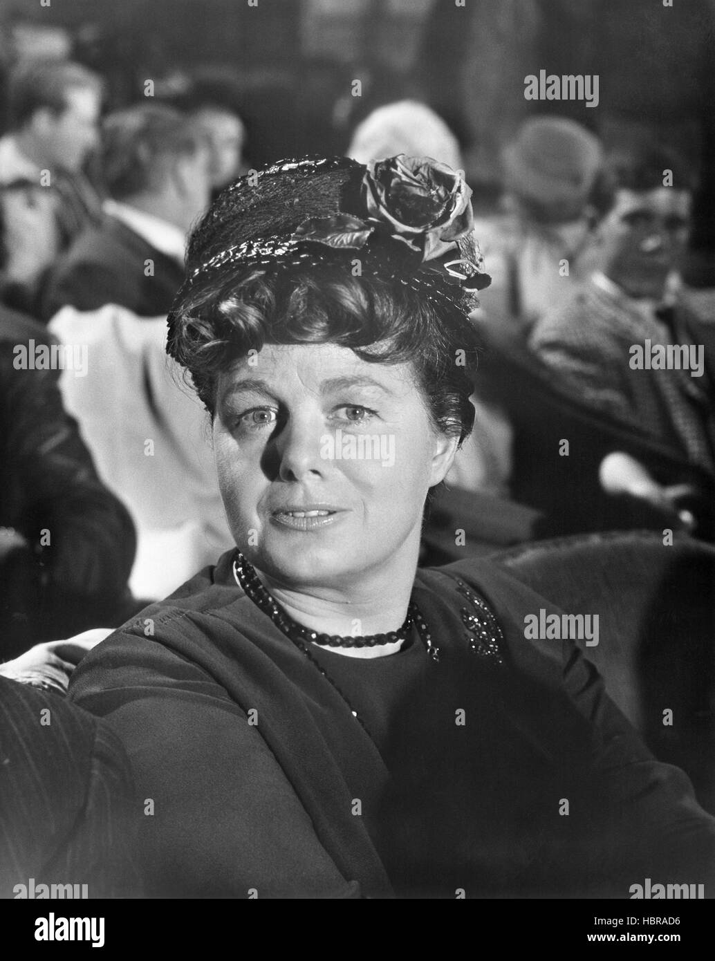 enter-laughing-shelley-winters-1967-stock-photo-alamy