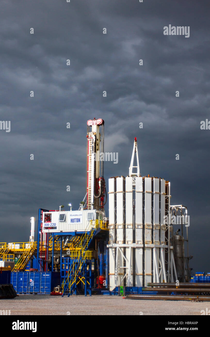 PR Marriot mobile Rig 50, A Drillmec HH-220, Bought For Cuadrilla ...