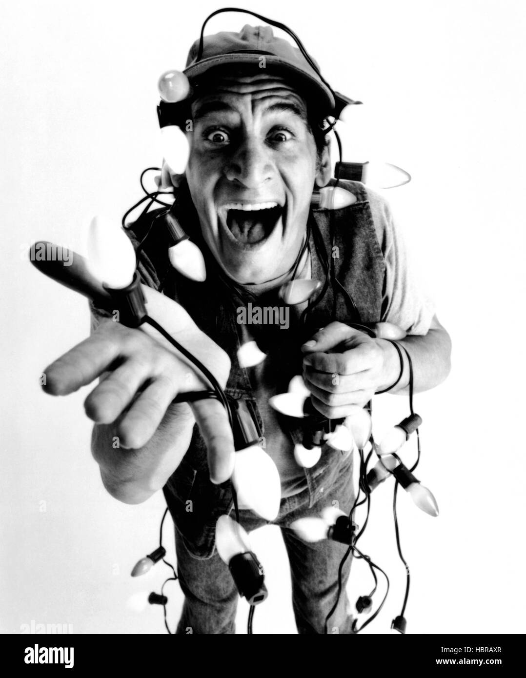 ERNEST SAVES CHRISTMAS, Jim Varney, 1988, ©Buena Vista Pictures/courtesy Everett Collection
