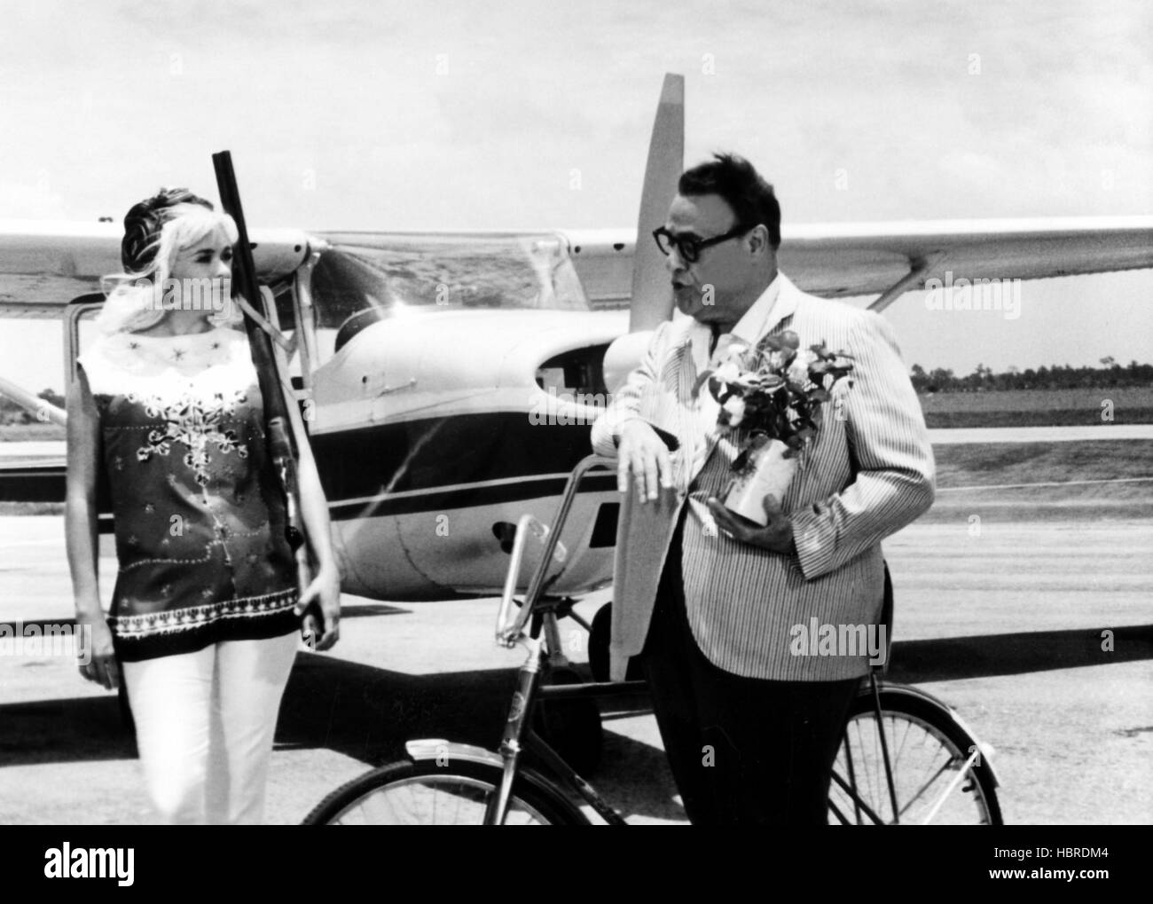 THE FAT SPY, Jayne Mansfield, Jack E Leonard, 1965 Stock Photo - Alamy