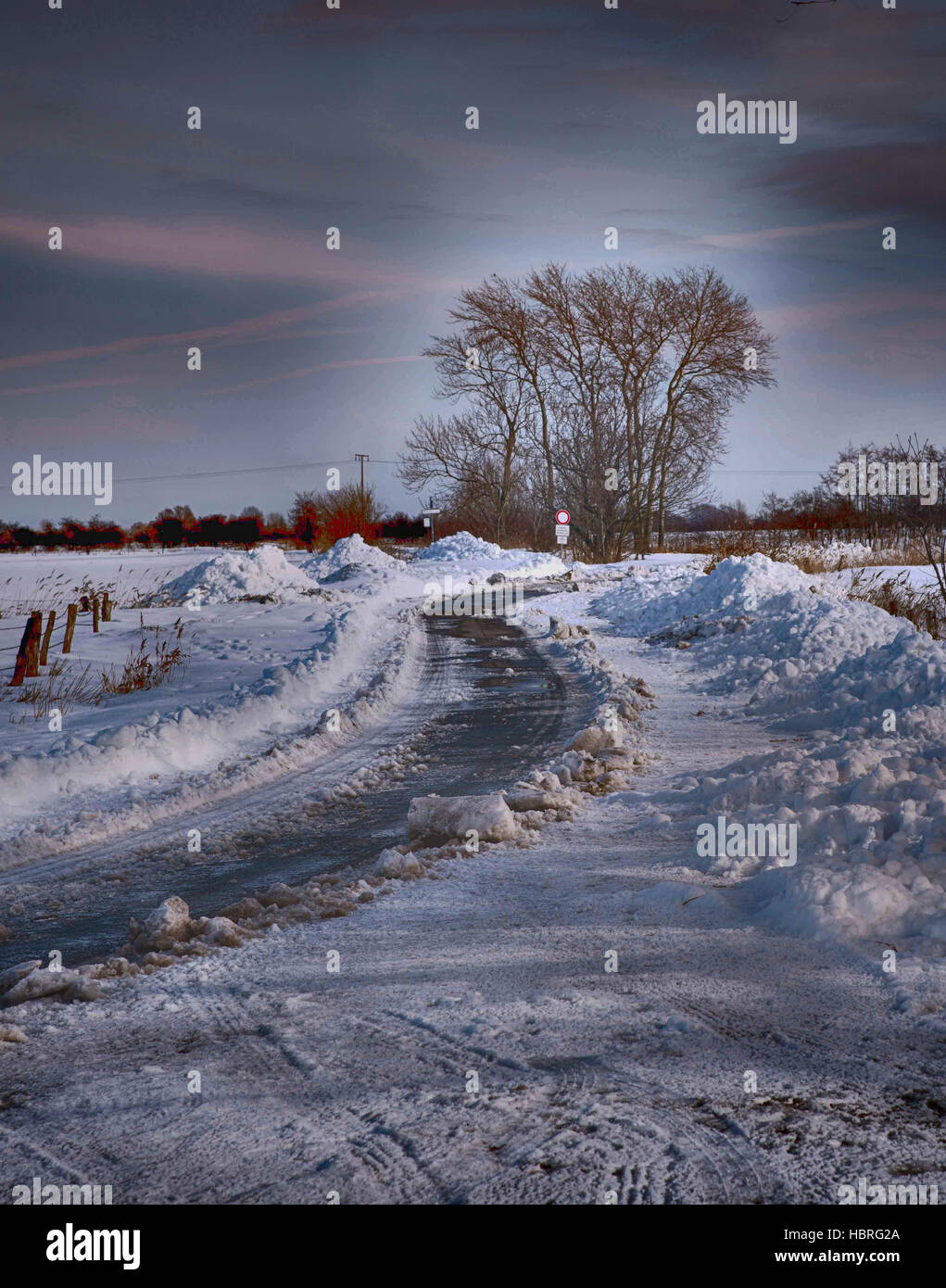Snowdown Rd Snowbound hi-res stock photography and images - Alamy
