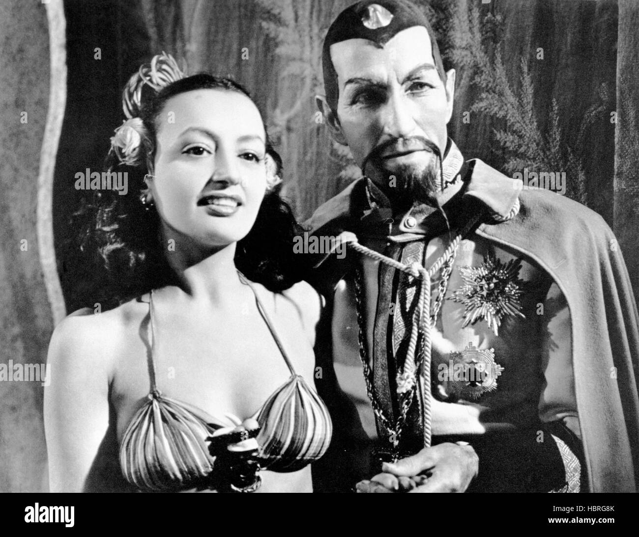 FLASH GORDON CONQUERS THE UNIVERSE, from left, Carmen D'Antonio, Charles Middleton, 1940 Stock