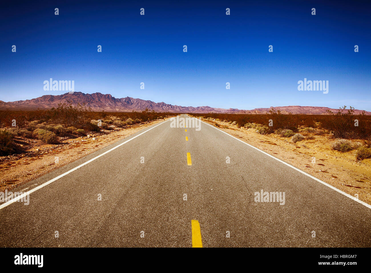 highway in california Stock Photo - Alamy