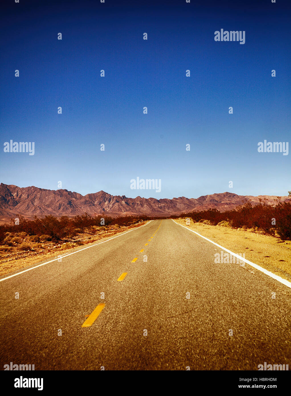highway in california Stock Photo - Alamy