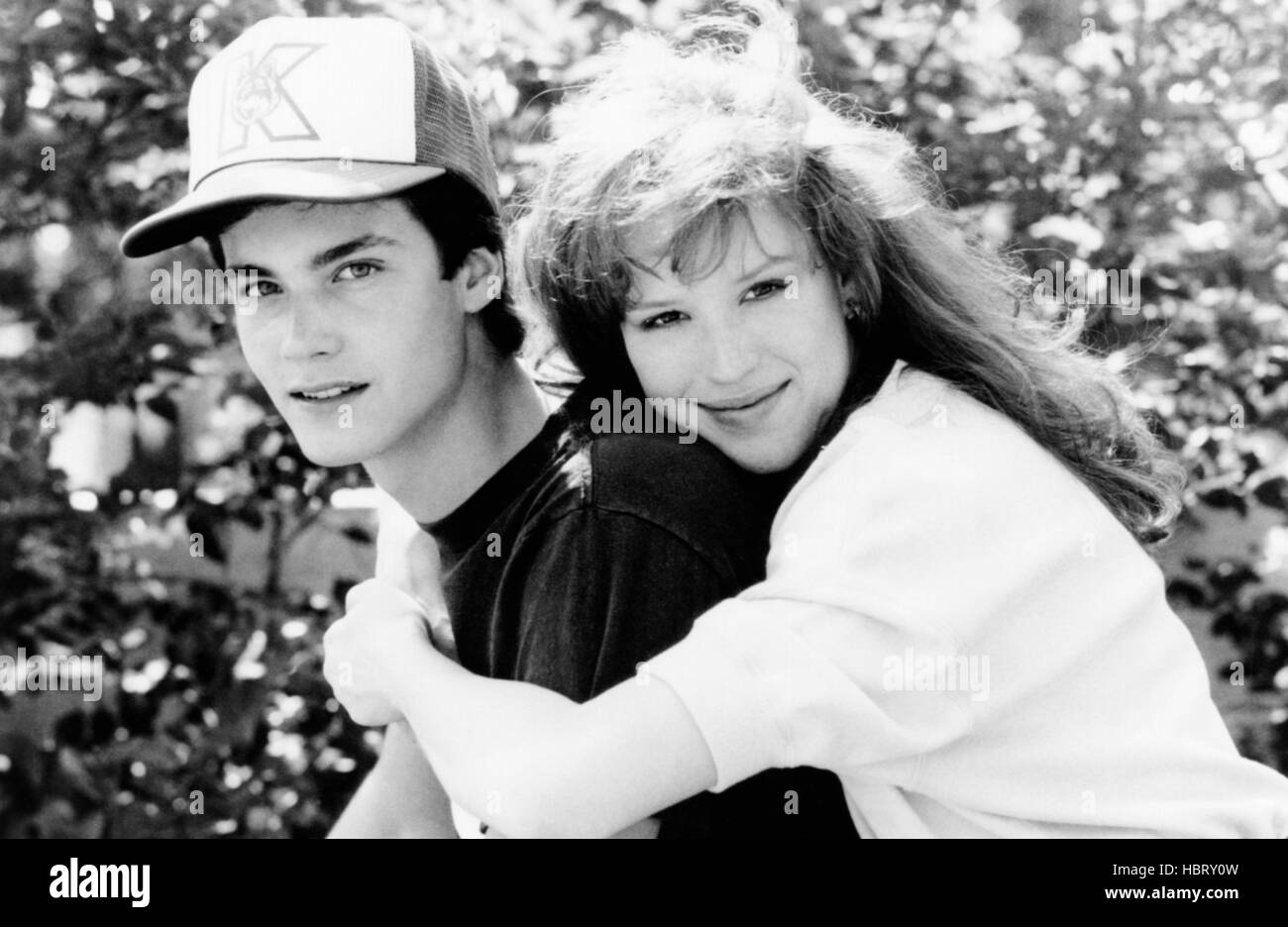 FOR KEEPS?, from left, Randall Batinkoff, Molly Ringwald, 1988