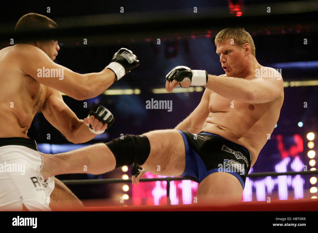 Josh right, fights Pedro Rizzo at Affliction's "Banned", a