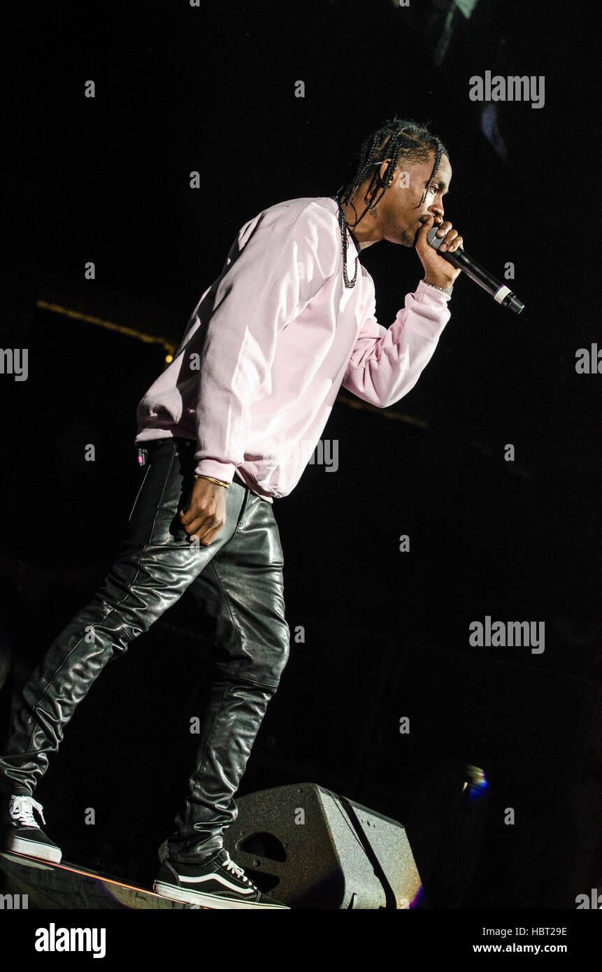 Travis Scott performs at Hot 97's Hot For The Holidays concert at